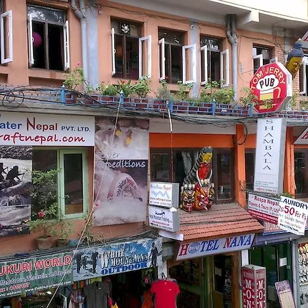Hotel Nana